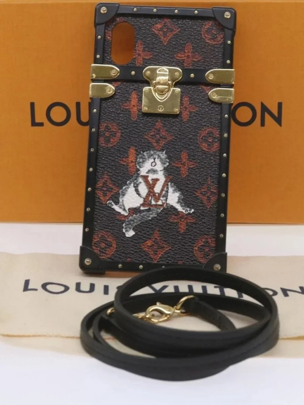 LOUIS VUITTON Transformed Monogram Cat Eye Trunk iPhone Case M63891 Auth 66181